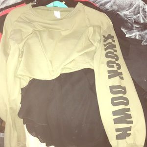 H&M knock out olive green crop top